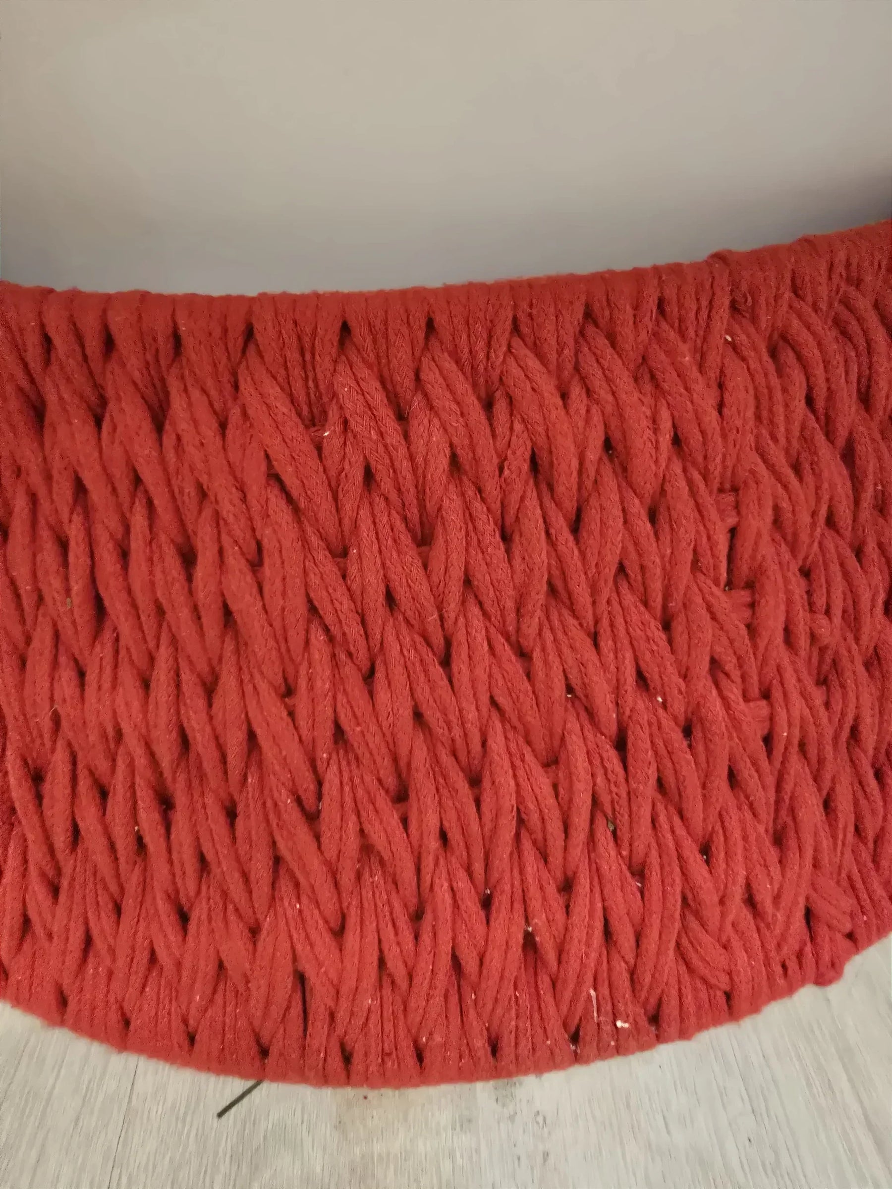 Saia Rígida Trançada Vermelha 67cm para Árvore de Natal