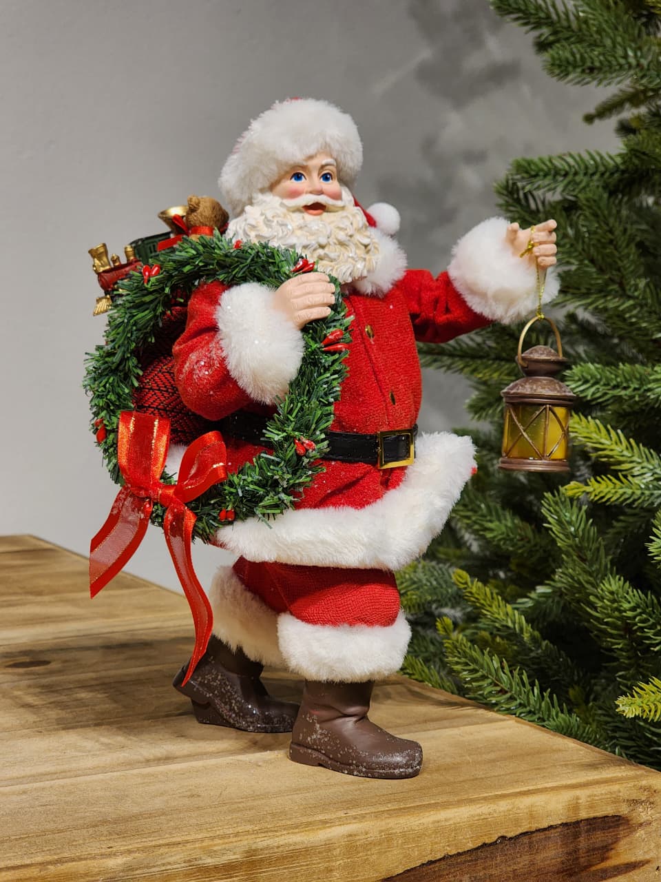 PAPAI NOEL COM LANTERNA COLEÇÃO KURT S. ADLER 27CM