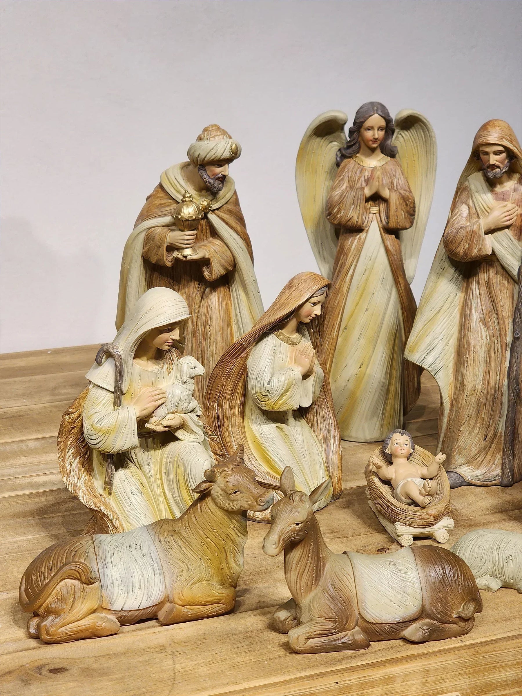 Presépio em Resina Marrom • 12 Peças • 30cm