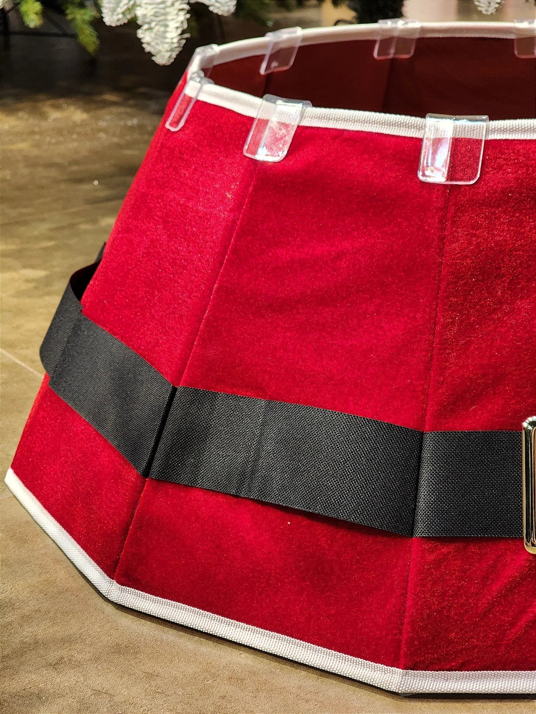 Saia Rígida para Árvore de Natal 68cm • Cinto Noel Vermelho e Branco